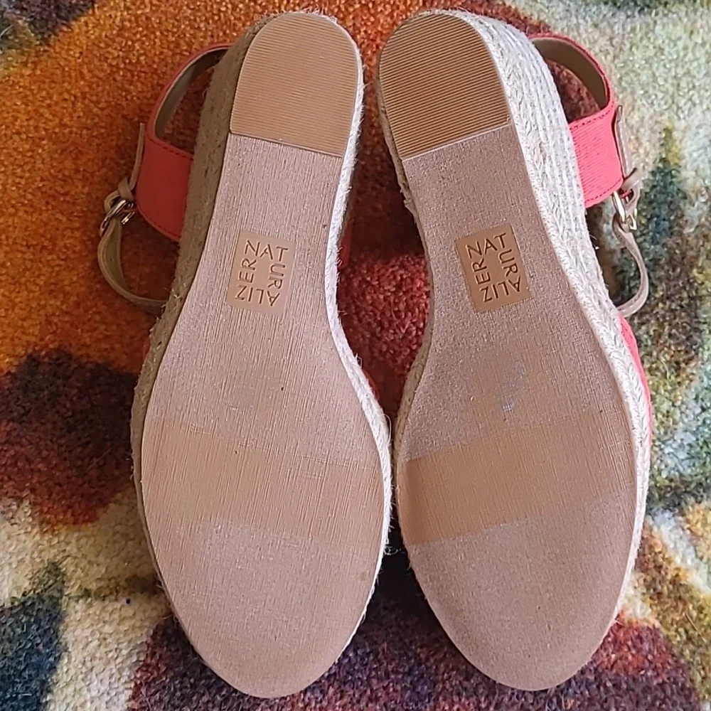 Naturalizer Phebe Coral Wedge Sandals Size 9.5